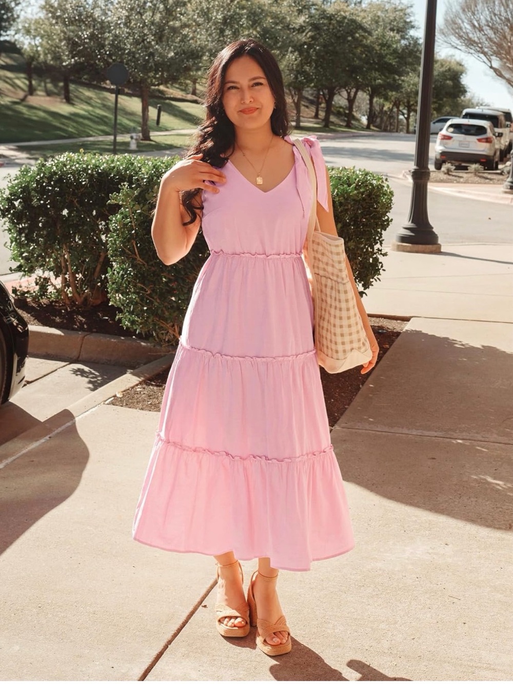 Women’s Pink Tiered V-Neck Summer Dress